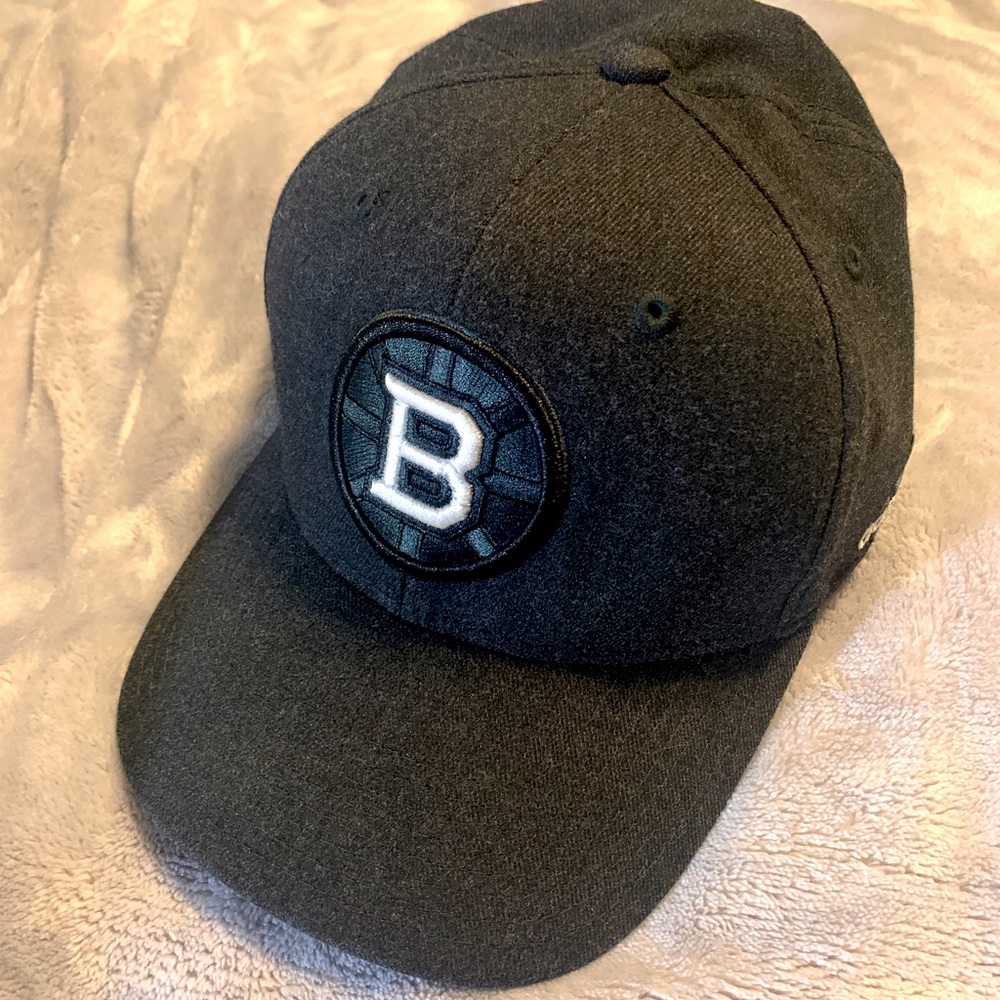 Men’s Wool Boston Bruins Adidas Baseball Hat XL